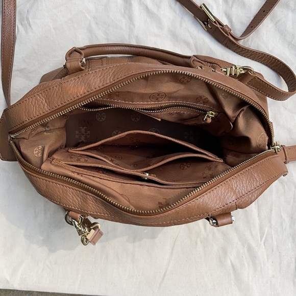 Tory Burch Crossbody with handle - Picture 6 of 10